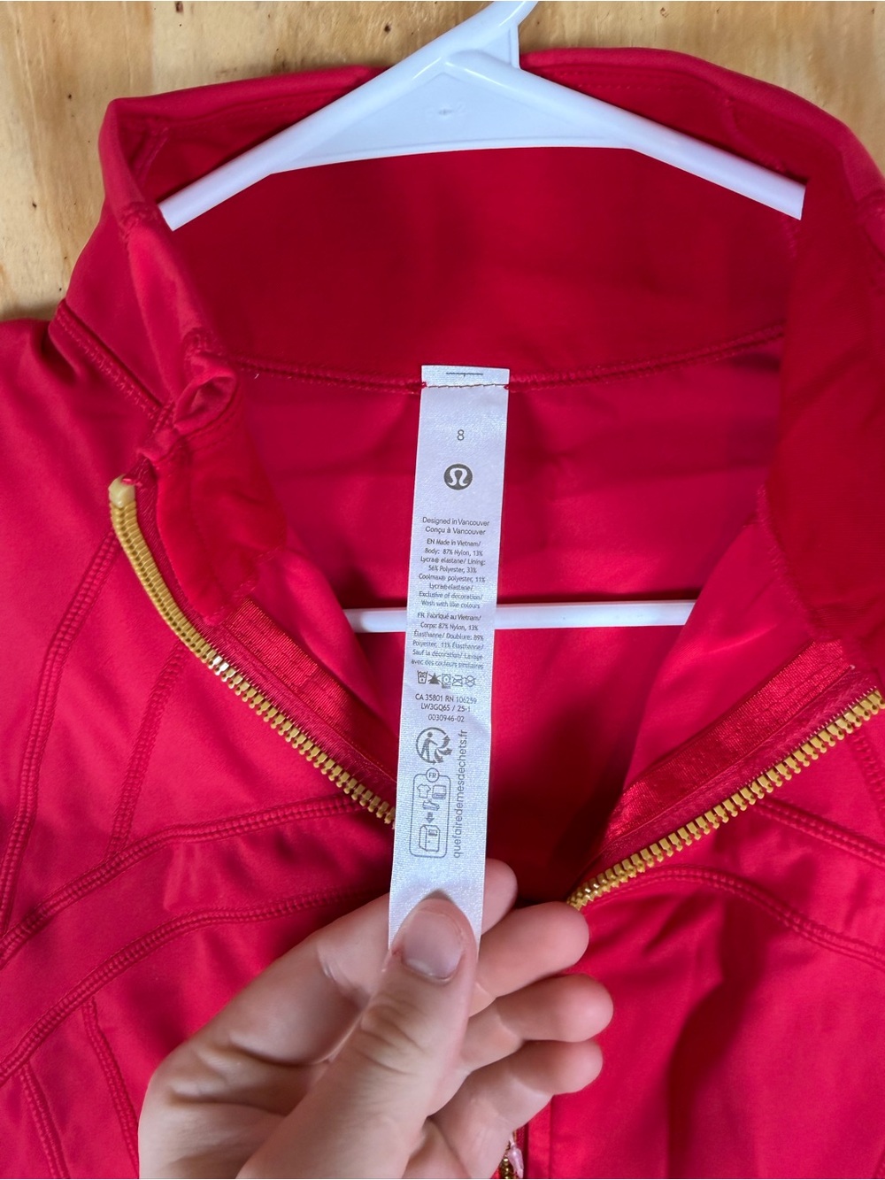 Lululemon Define Cropped Jacket Nulu NWT Dark Red Size 8 - Picture 4 of 5